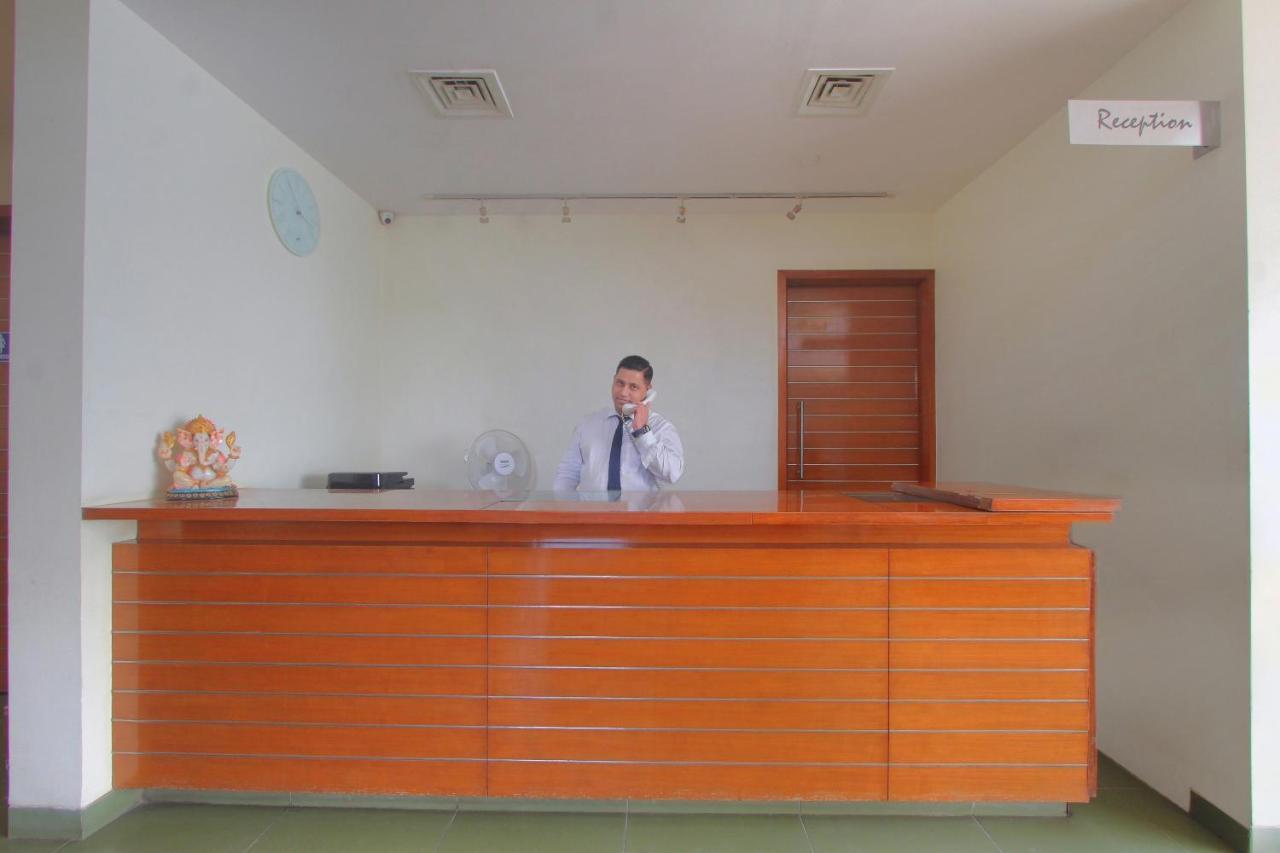 Capital O 16165 Cartier Hotel Bangalore Ngoại thất bức ảnh