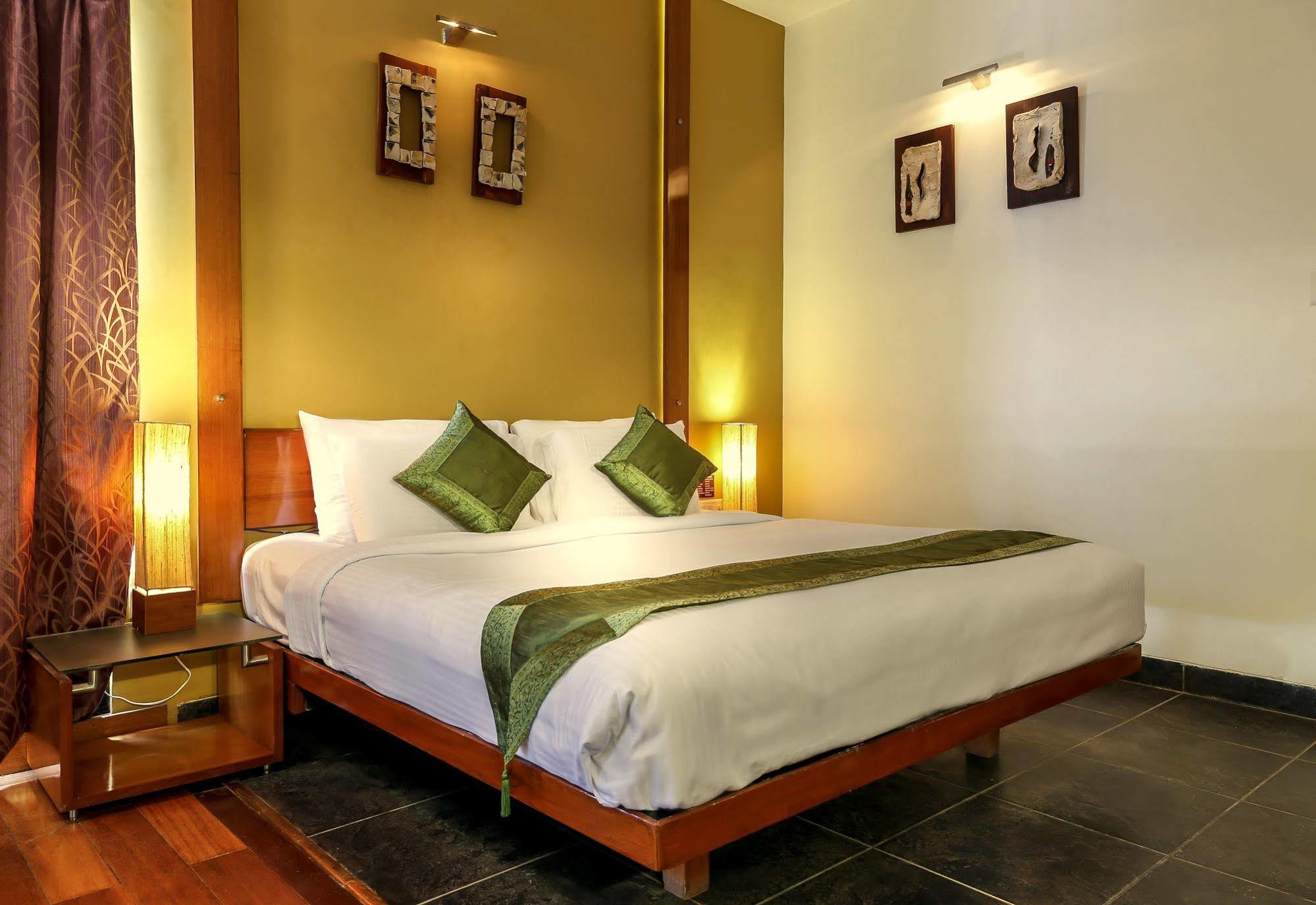 Capital O 16165 Cartier Hotel Bangalore Ngoại thất bức ảnh