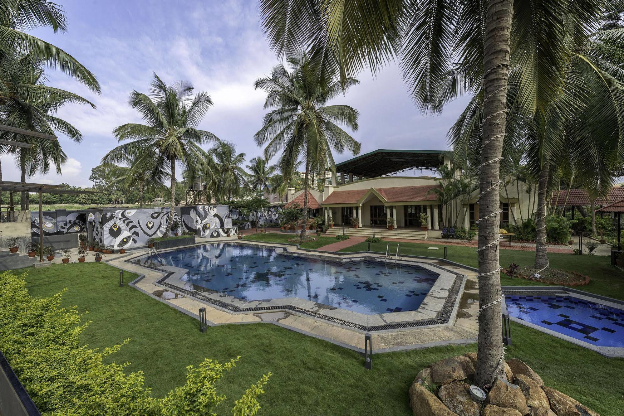Capital O 16165 Cartier Hotel Bangalore Ngoại thất bức ảnh