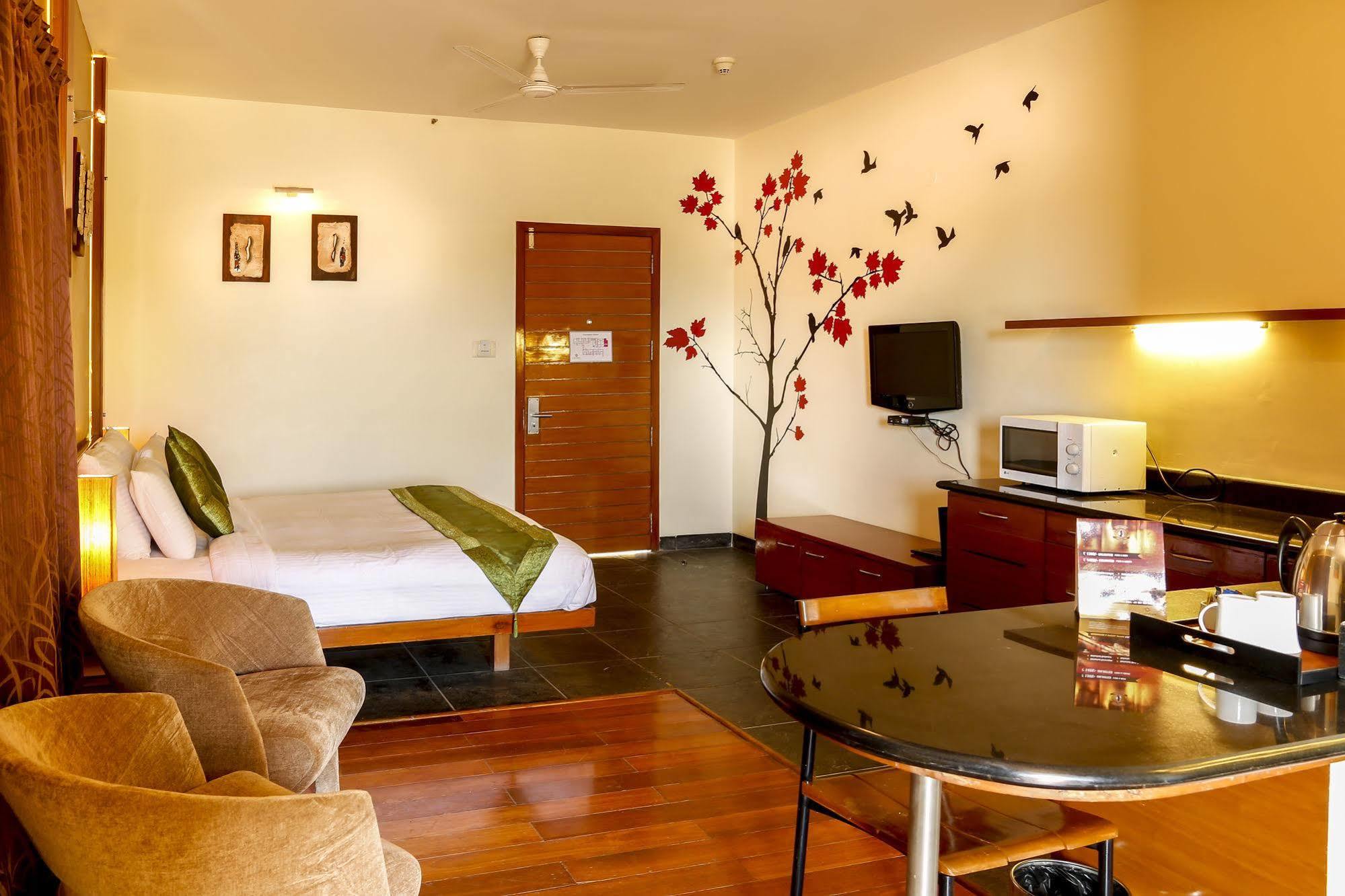 Capital O 16165 Cartier Hotel Bangalore Ngoại thất bức ảnh